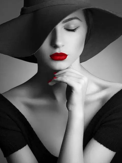 Elegant Red Lips Woman Poster And Print Modern Wall Art Canvas Painting Black White Pictures For Living Room Home Decor